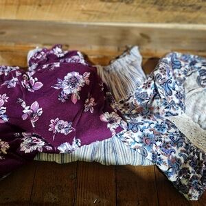 Lot of 3 size small shirts‎ Walmart brands